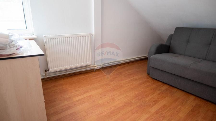 VILĂ MIXTĂ DE VÂNZARE – STRADA 1 DECEMBRIE 1918 - 37