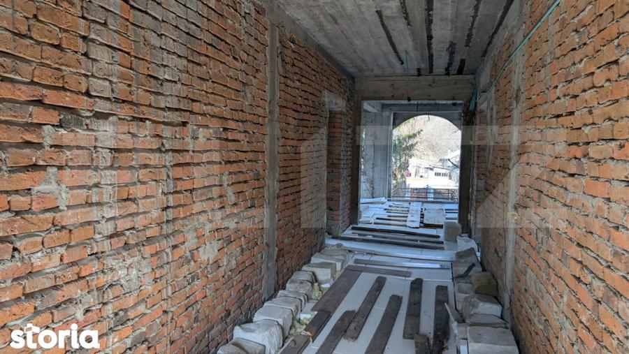 Proprietate deosebita cu teren generos refugiu de liniste in Magur - 12