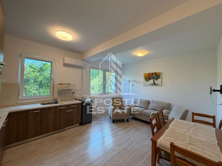Apartament cu 2 camere semidecomandat, mobilat în Dumbrăvița