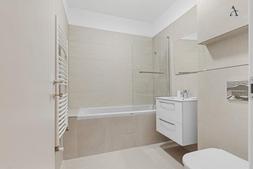 Apartament cu 2 camere, mobilat în Central