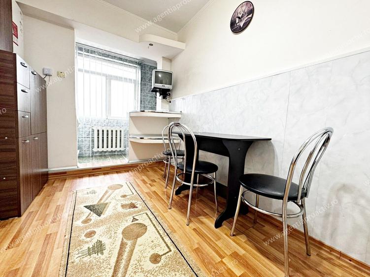 	Apartament cu 2 camere, situat la etajul 3, in Siderurgistilor Vest. - 7