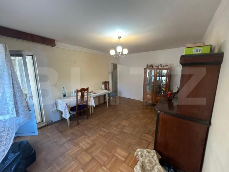 Apartament cu 4 camere, 80 mp, zona CUG - 17