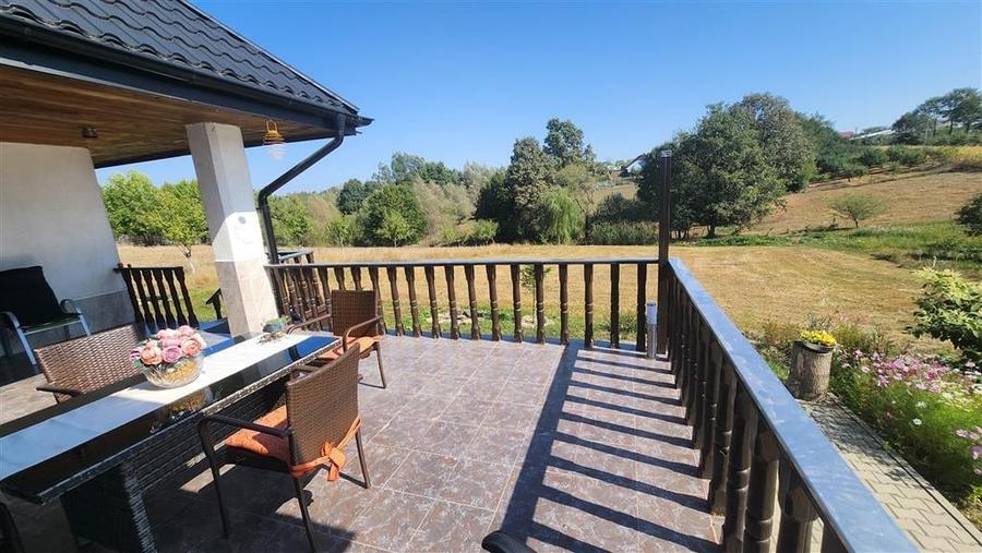 Poveste de Toamna Casa in Bucovina De Vanzare 0727817187 - 2