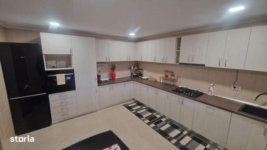 Apartament de inchirat 180mp utili - 2