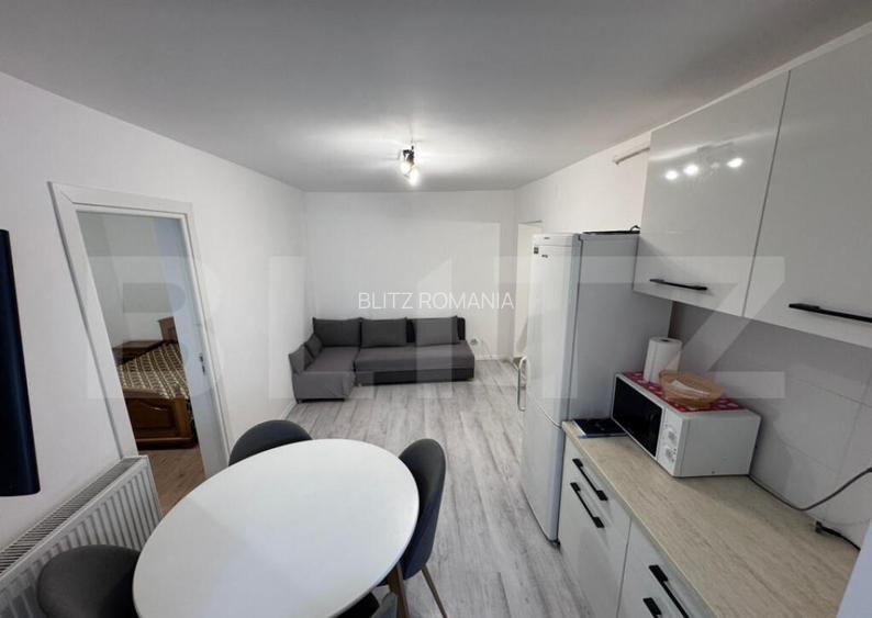 Apartament semidecomandat in Micro 6