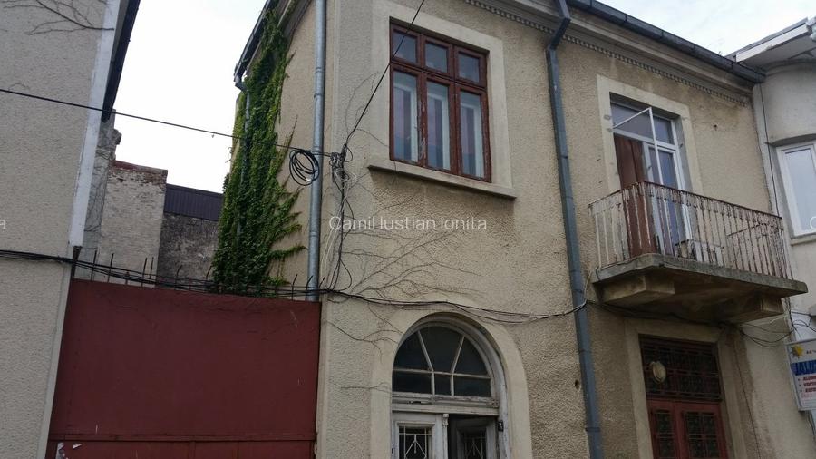 Casă cu 3 camere în Ultracentral Casă cu 3 camere în Ultracentral