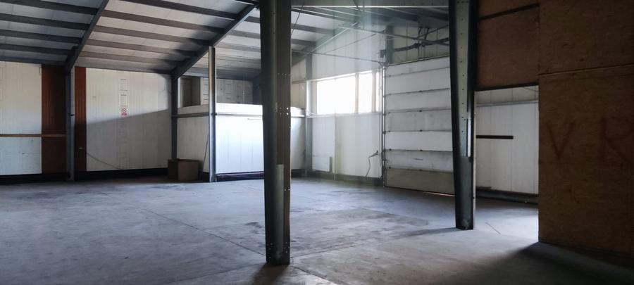 Hala pretabil service/detailling auto + curte proprie 240 mp  Bragadiru - 4