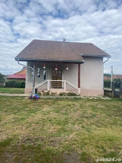 Vanzare casa cu teren generos ?i anexe gospodare?ti 40 ari - 2