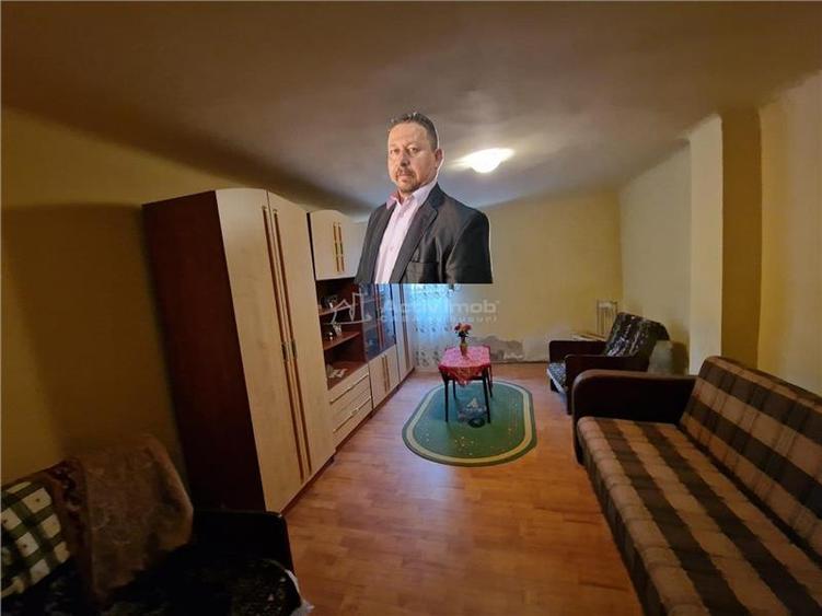 Resita Casa 10 Camere Zona Muncitoresc - 19