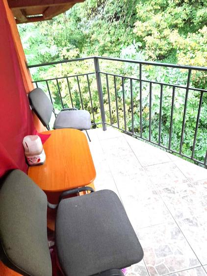 Apartament cu 3 camere decomandat în Plopilor