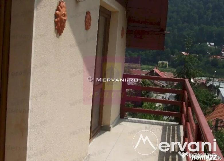 Casă cu 5 camere cu Teren 545 Mp în Bușteni