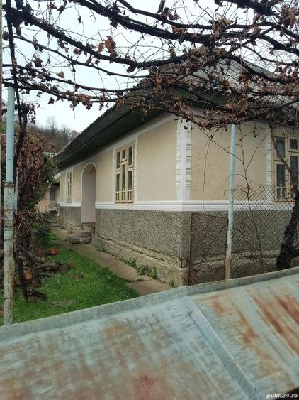Casa cu anexe de vanzare - 2
