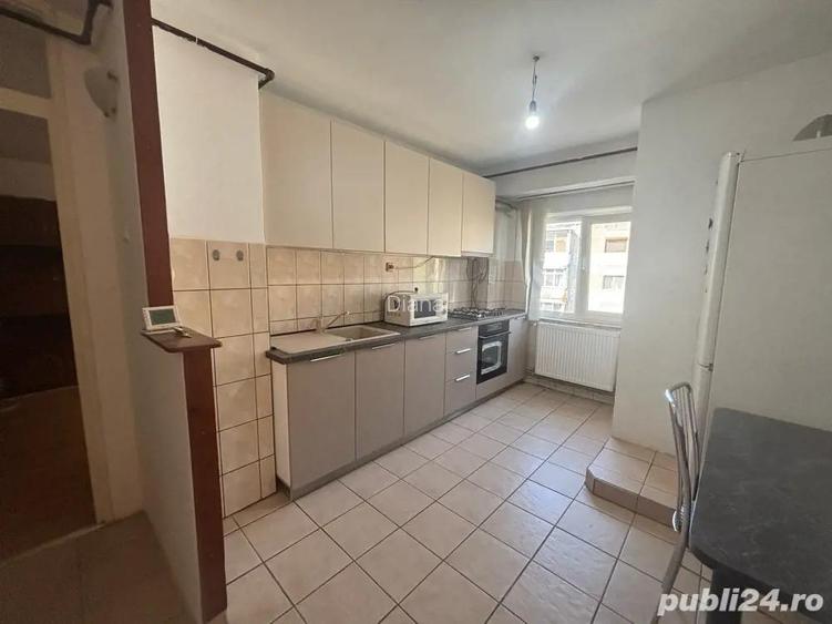 Inchiriez apartament cu 2 camere Soarelui 360 euro