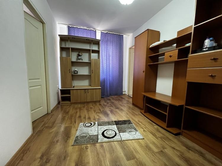 Apartament 2 camere, parter, semidecomandat, renovat in zona Sagului - 1