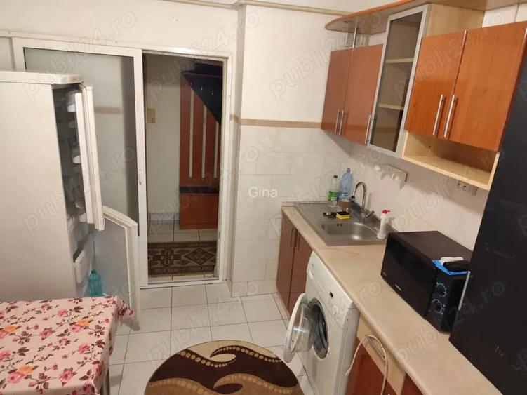Apartament 3 camere zona Port