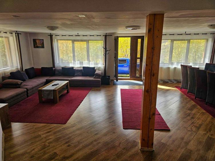 Cabana de inchiriat // - 3