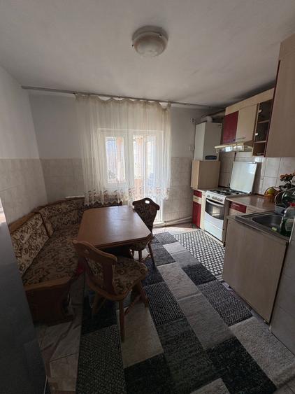 Apartament cu doua camere, luminos , spatios, 2 locuri de parcare,boxa , - 2