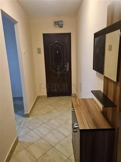 Complex Studentesc- 2 camere, etaj 2, centrala proprie, AC - 3