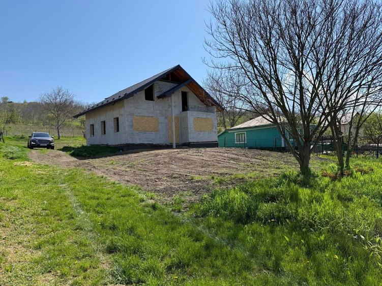 Casa la rosu + teren de 1450 mp in Rediu, Iasi - 7