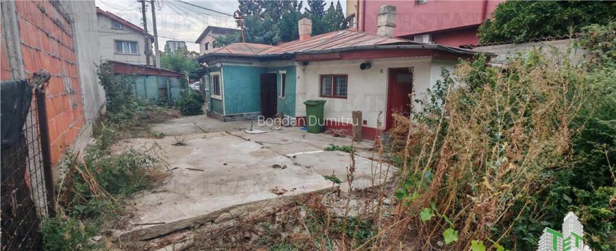 Casa cu 3 camere, garaj si 325mp teren, demolabila, cu toate Casa cu 3 camere, garaj si 325mp teren, demolabila, cu toate
