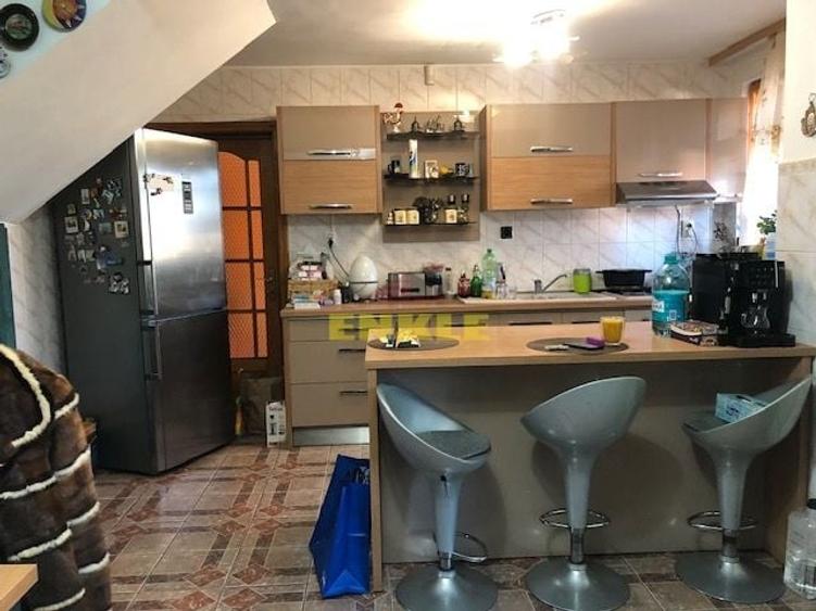 Casa cu etaj de vanzare, zona Manastirea Popauti - 2