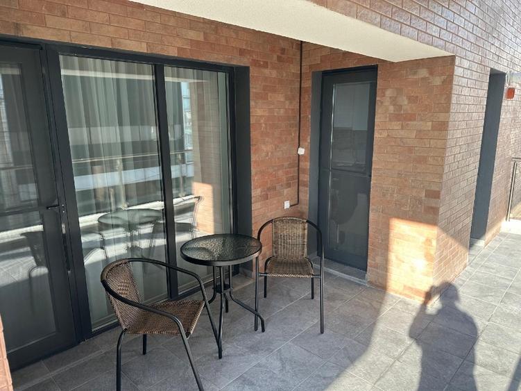 Apartament de vânzare cu 2 camere, loc de parcare subteran și boxa. - 8