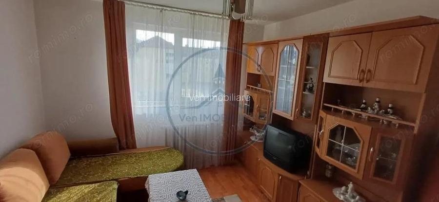 Apartament 2 camere ,etaj 3, zona Eminescu