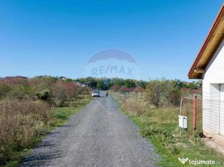 Teren Sanpetru -livada, Strada Nucului, 1296mp, apa, gaz,... - 1