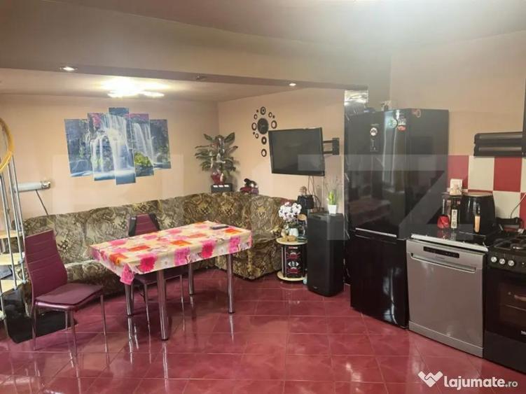 Casa cu 3 camere, 115 mp, zona semicentrala - 4