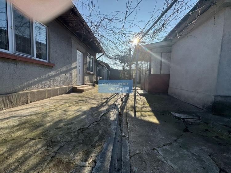 De Vânzare - Casă, Strada Griviței - 35