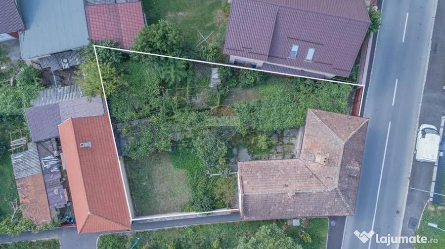 Casă cu 3 camere cu Teren 553 Mp în Central