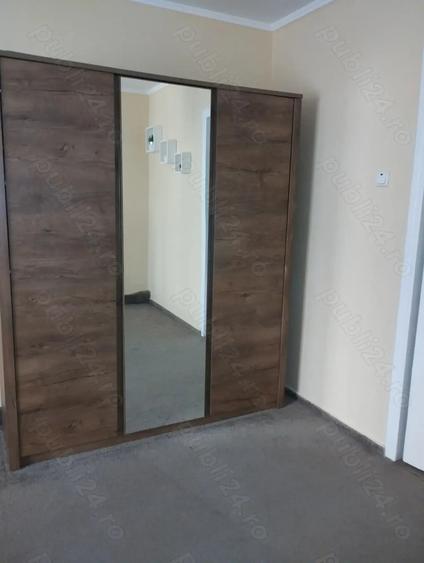 Ultracentral, 2 camere decomandate, Et. 1, Scara inchisa, Recent renovat exterior, Intrare auto - 11