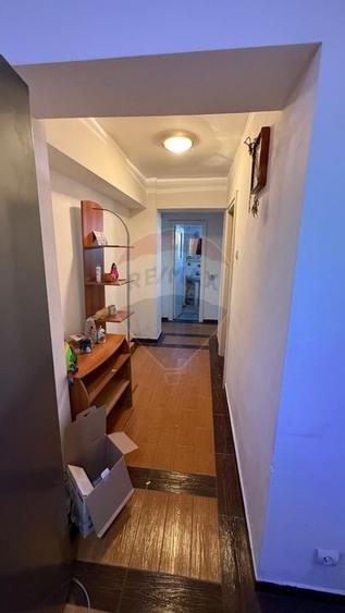 Apartament cu 4 camere de vanzare si boxa 12 mp zona Ultracentrala - 2