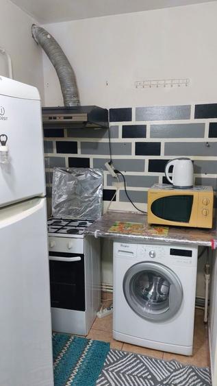 Inchiriez garsoniera zona Ciocarlia - 4