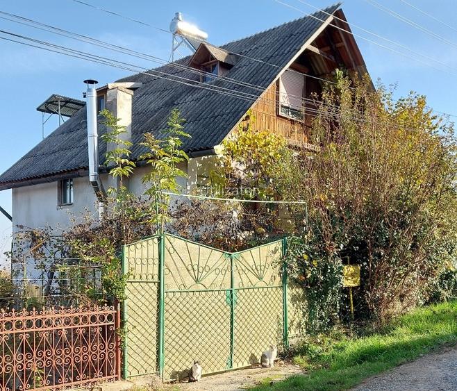Casă individuală cu 5 camere în Central