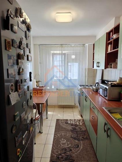 Apartament de vanzare cu 2 camere, zona Titan - Metrou 1 Decembrie 1918 - 4