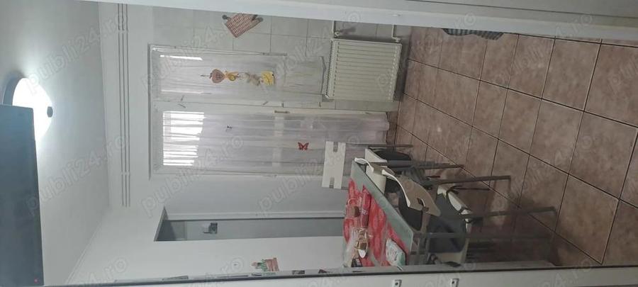 Inchiriez apartament cu 2 camere decomandat - 1