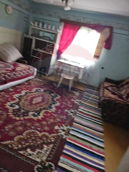 Casa / Vila cu 2 camere de vanzare - 4