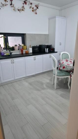 Proprietar vând apartament 4 camere + grădină | Dumbrăvița | 96 mp | Parcare - 5