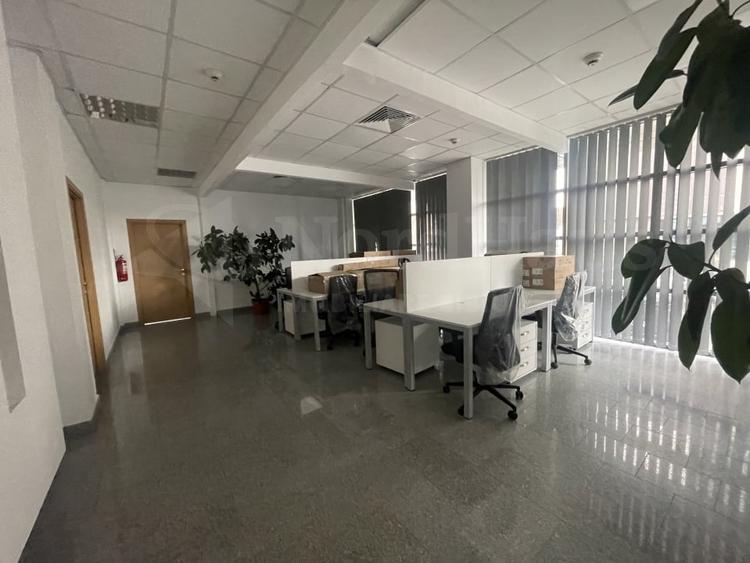 Spatii comerciale si birouri premium – acces dublu, parcare privata - 5