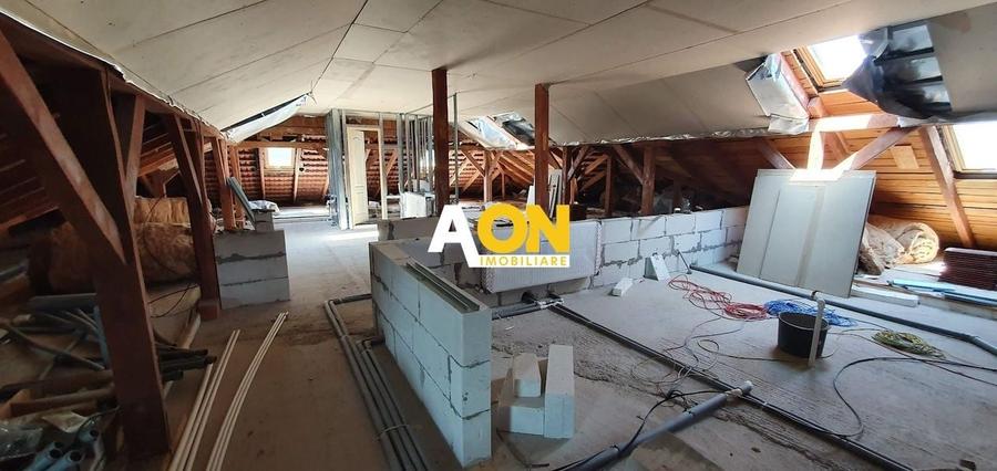 Apartament de vanzare zona Cetate posibilitate investitie ! - 1