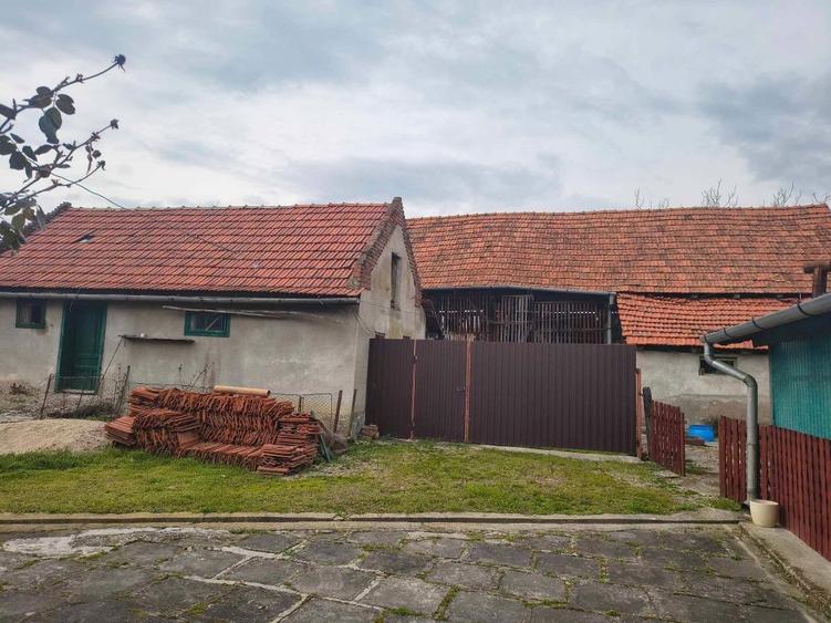 Casa de vanzare Cutina - 3