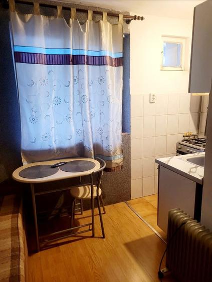 Inchiriez garsoniera cocheta Mall Vitan - 7