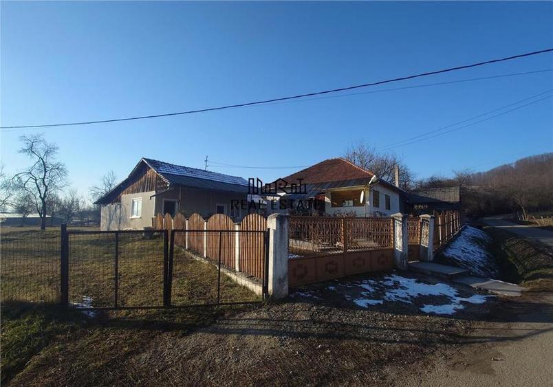 Se vinde Casa si teren cu priveliste, zona rurala - 2