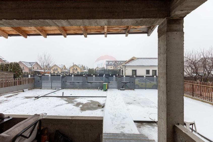 Casă / Vilă cu 4 camere de vânzare în Cartier - Gheraiesti - 18