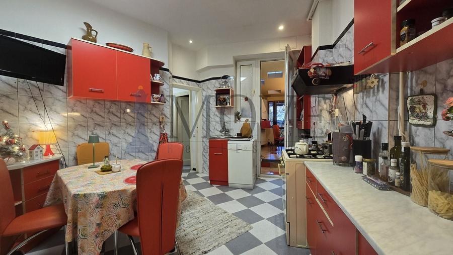 PARTER înalt în imobil ART DECO - PIAȚA SPANIEI - 21