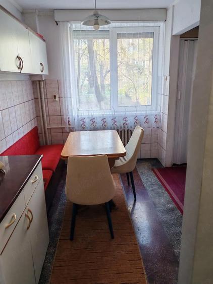 De vanzare apartament cu 2 camere, str. Splaiul Crisanei - 5