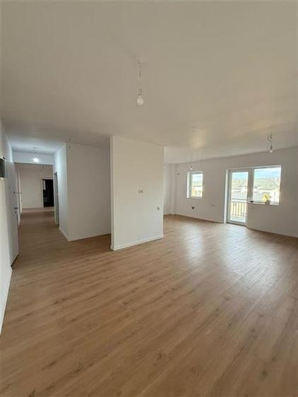 Exclusivitate, Apartament 4 camere-98 mp utili, Zona Tractorul, Brasov - 1