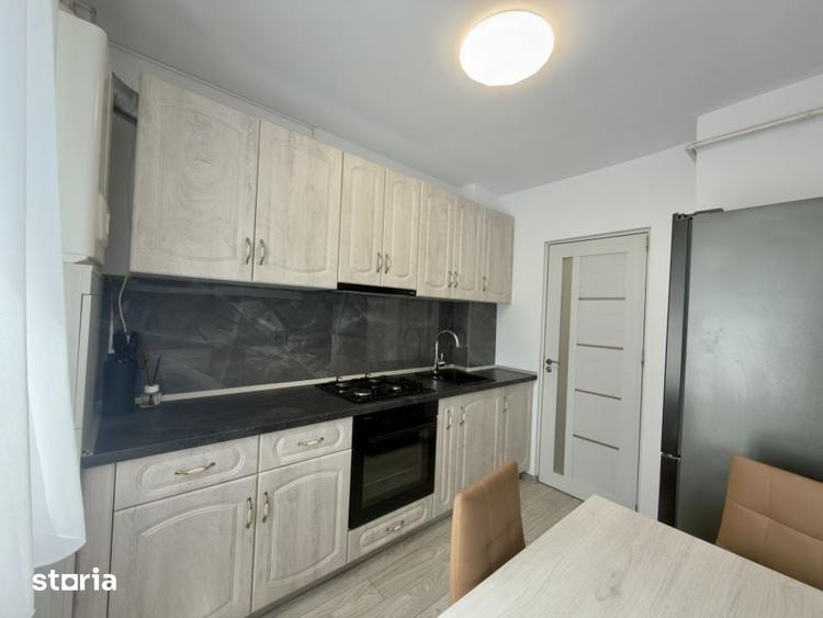 Apartament cu 3 camere în Calea București