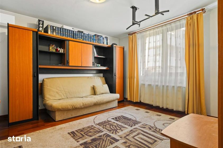 Casă cu 6 camere cu Teren 245 Mp în Herăstrău